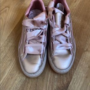 Puma rose gold sneaker Worn once or twice